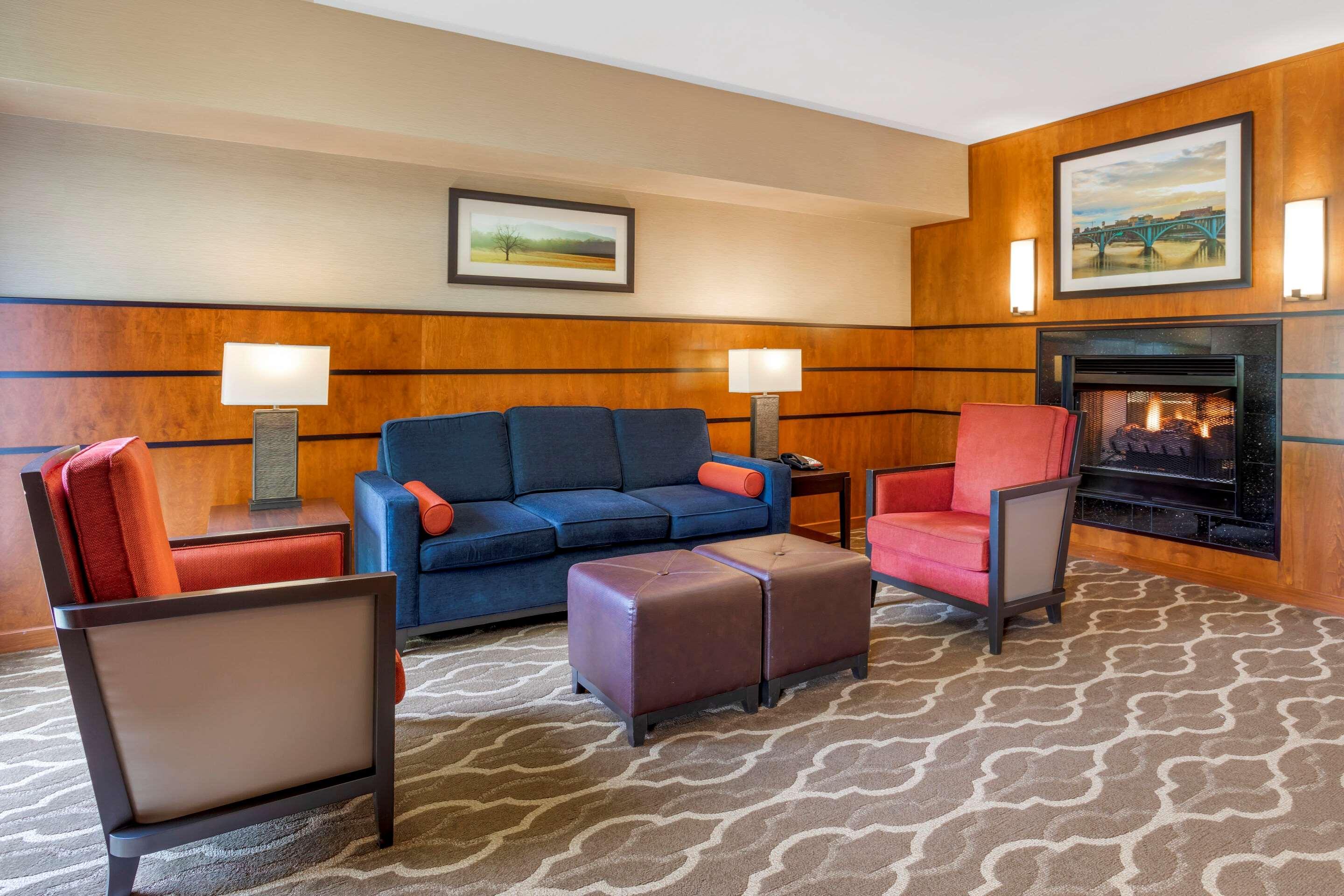 Comfort Suites North Knoxville Buitenkant foto