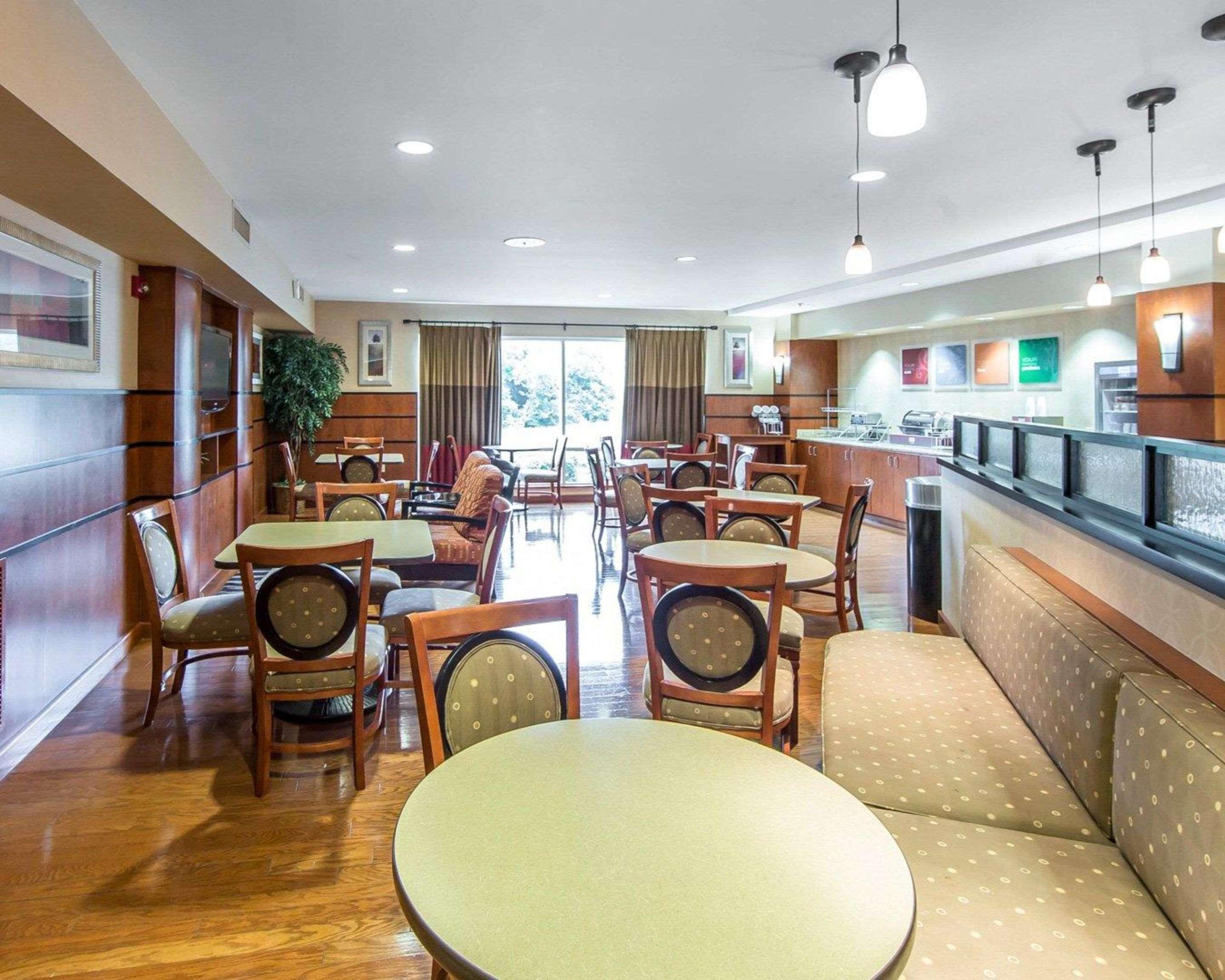 Comfort Suites North Knoxville Buitenkant foto